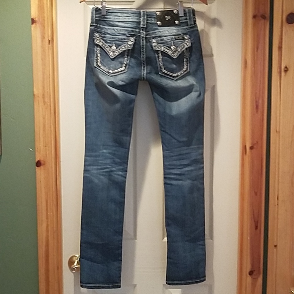 Jeans - Picture 2 of 3